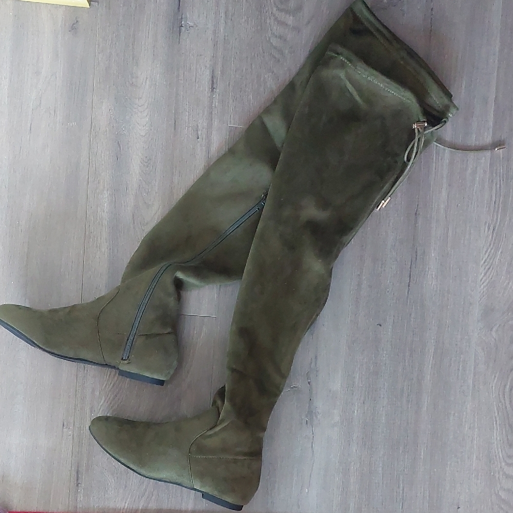 Nature Breeze - Women's Over-the-Knee Boots Olive Green Size 7.5 NWOT